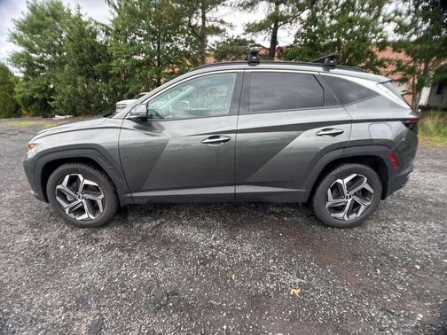 Amazon Gray 2022 Hyundai TUCSON Limited