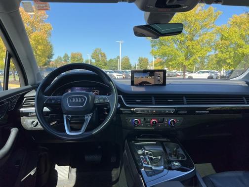 2019 Audi Q7 55 Premium Plus