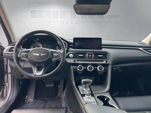 2022 Genesis G70 2.0T RWD