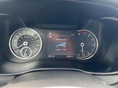 2022 Genesis G70 2.0T RWD