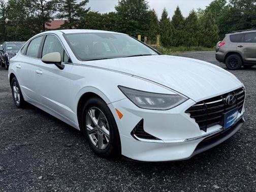 2022 Hyundai SONATA SE