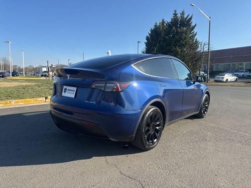 2023 Tesla Model Y Long Range Dual Motor All-Wheel Drive