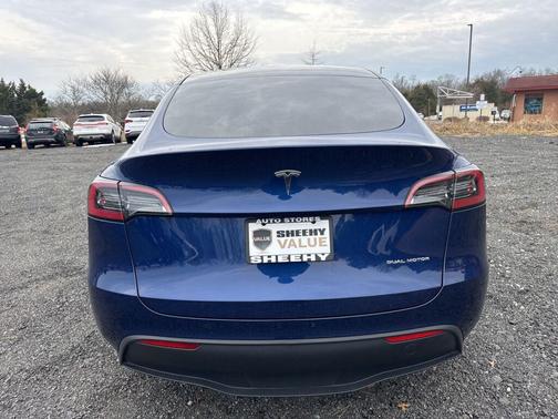 2023 Tesla Model Y Long Range Dual Motor All-Wheel Drive