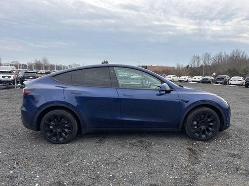 2023 Tesla Model Y Long Range Dual Motor All-Wheel Drive