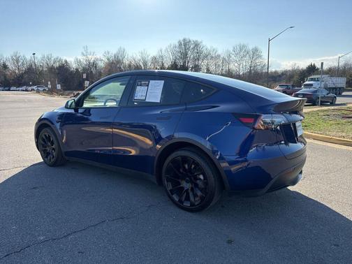 2023 Tesla Model Y Long Range Dual Motor All-Wheel Drive