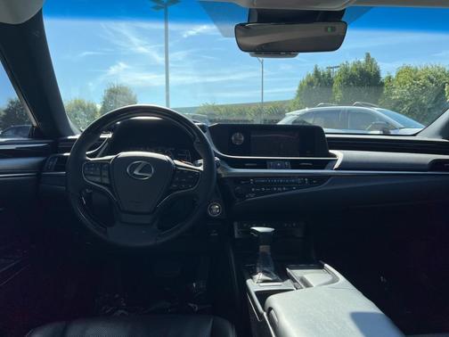 2019 Lexus ES 350 Base