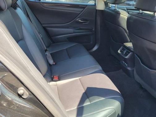 2019 Lexus ES 350 Base
