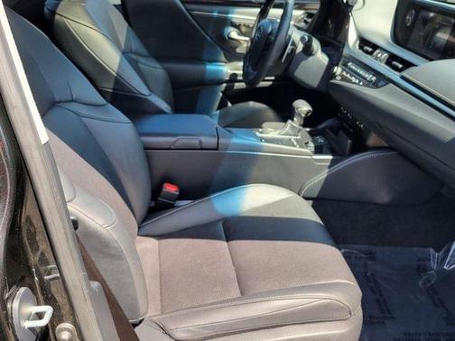 2019 Lexus ES 350 Base