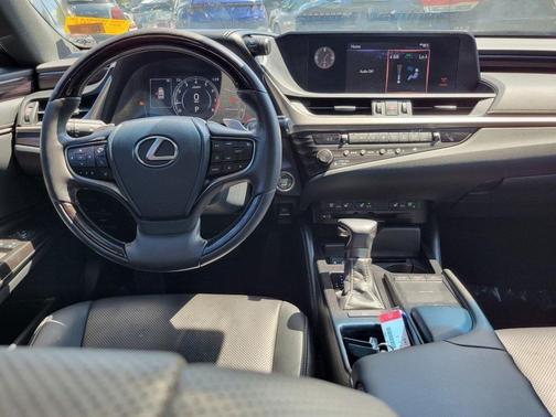 2019 Lexus ES 350 Base