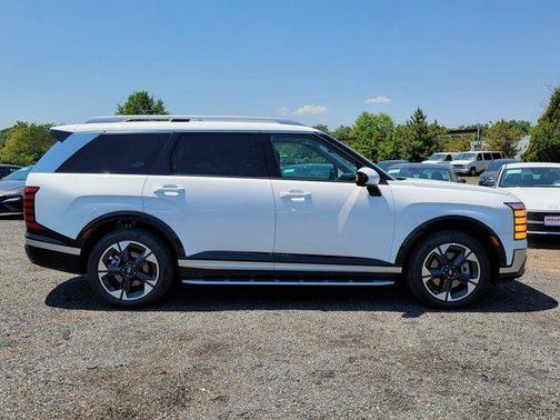 Creamy White Pearl 2026 Hyundai Palisade Hybrid Limited
