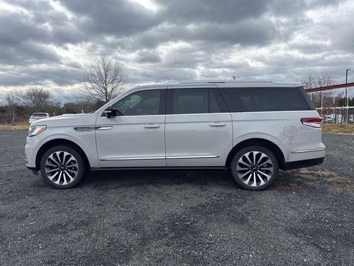 2024 Lincoln Navigator Reserve