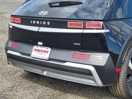 2025 Hyundai IONIQ 5 SEL