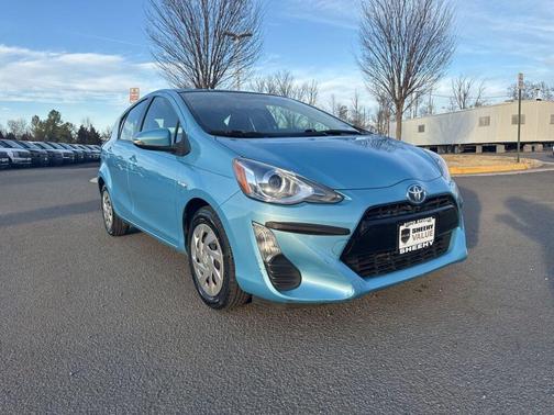 2016 Toyota Prius c Two