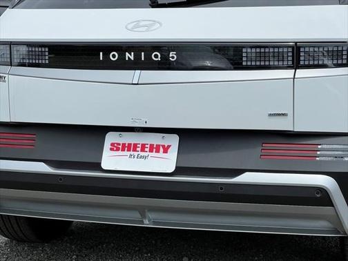 2025 Hyundai IONIQ 5 SE