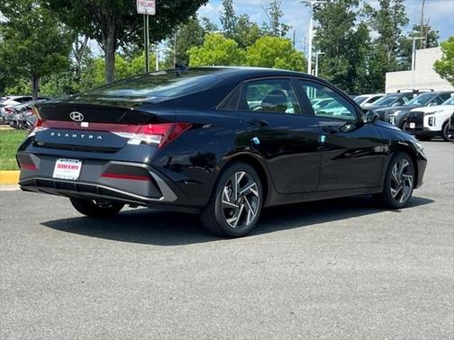 2025 Hyundai ELANTRA Sport