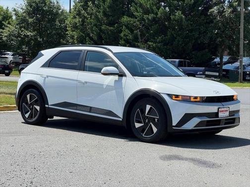 2025 Hyundai IONIQ 5 SEL