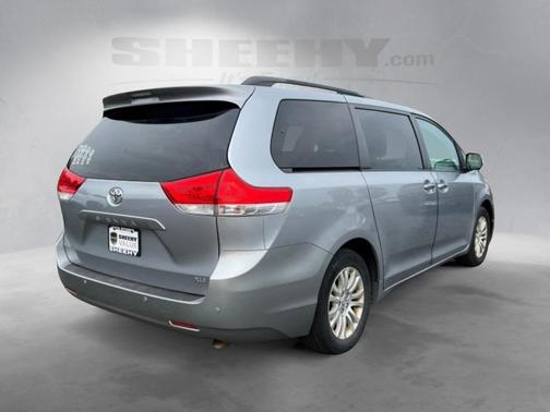 2013 Toyota Sienna XLE