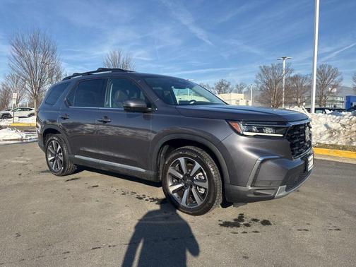 2023 Honda Pilot AWD Elite