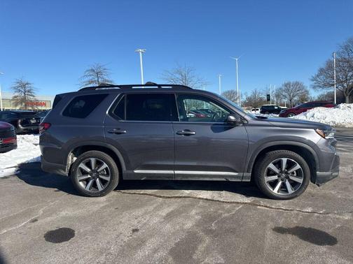 2023 Honda Pilot AWD Elite