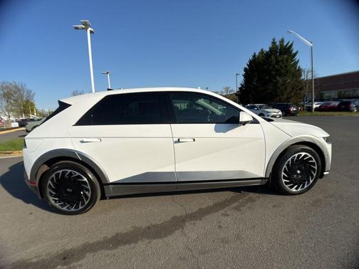 Atlas White 2024 Hyundai IONIQ 5 Limited