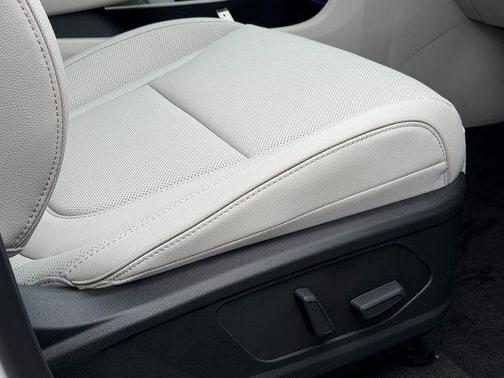 Creamy White Pearl 2026 Hyundai TUCSON Plug-In Hybrid Limited
