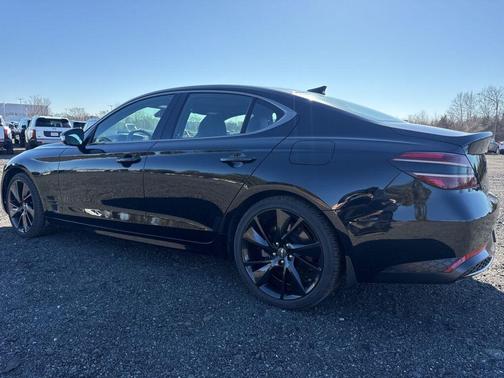 2023 Genesis G70 2.0T AWD
