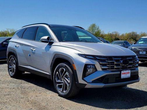 Shimmering Silver 2026 Hyundai TUCSON Plug-In Hybrid Limited