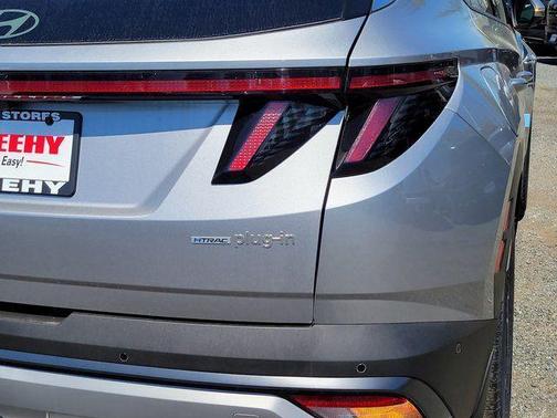 Shimmering Silver 2026 Hyundai TUCSON Plug-In Hybrid Limited