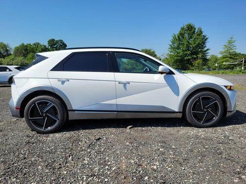 Atlas White 2026 Hyundai IONIQ 5 Limited