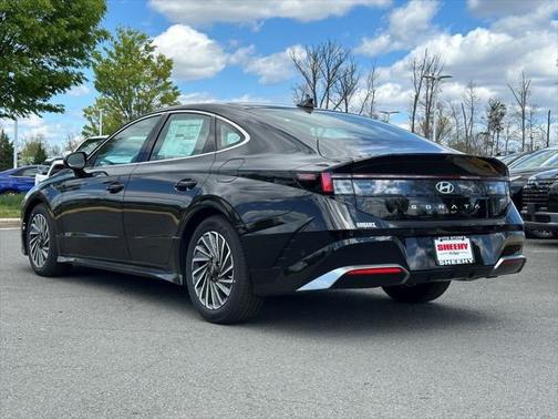 2025 Hyundai SONATA Hybrid Limited