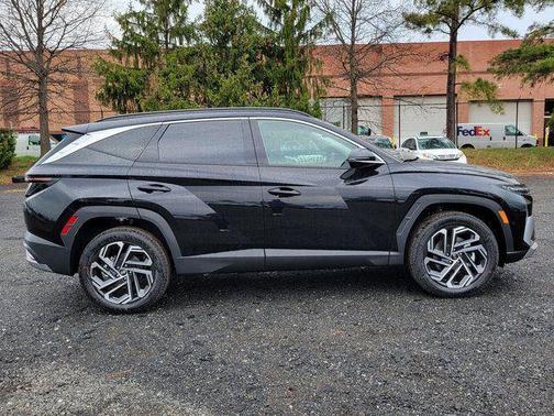 Phantom Black 2026 Hyundai TUCSON Limited