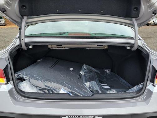 2026 Hyundai ELANTRA Sport