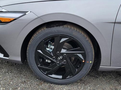 2026 Hyundai ELANTRA Sport