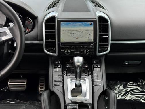 2011 Porsche Cayenne S