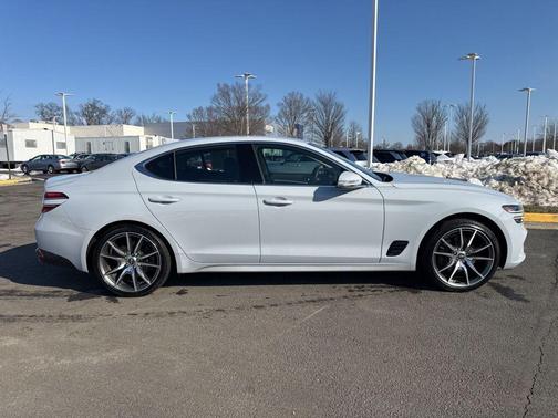 2023 Genesis G70 2.0T AWD