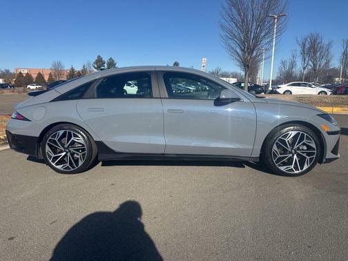 2023 Hyundai IONIQ 6 SEL