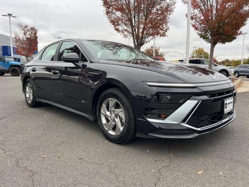 2025 Hyundai SONATA SE