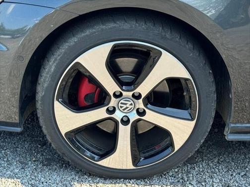 2016 Volkswagen Golf GTI 2.0T Autobahn 4-Door