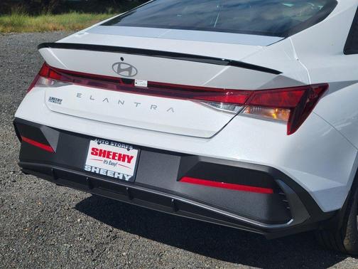 2025 Hyundai ELANTRA Sport
