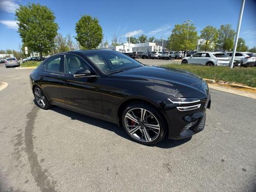 2025 Genesis G70 2.5T RWD