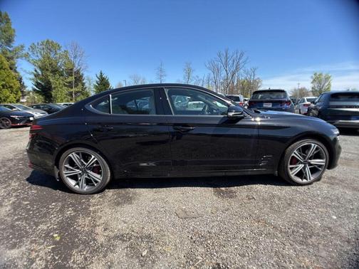 Vik Black 2025 Genesis G70 2.5T RWD