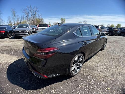 Vik Black 2025 Genesis G70 2.5T RWD