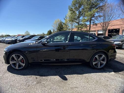 Vik Black 2025 Genesis G70 2.5T RWD