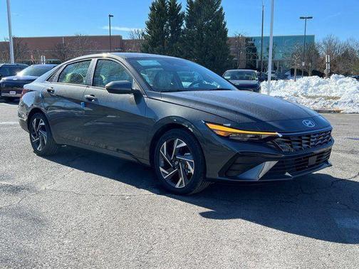 2026 Hyundai ELANTRA HEV Limited