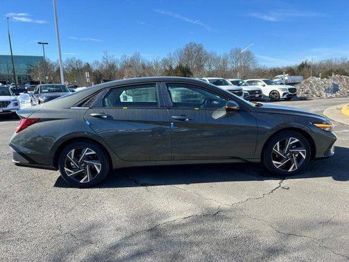 2026 Hyundai ELANTRA HEV Limited