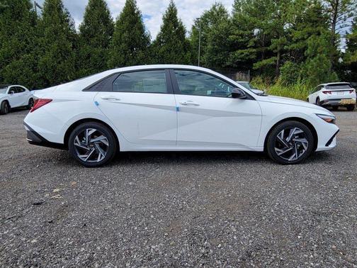 2025 Hyundai ELANTRA HEV SEL Sport