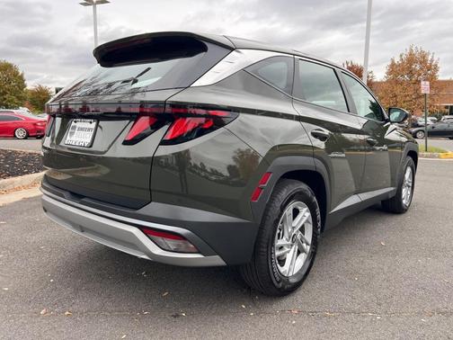 2025 Hyundai TUCSON SE