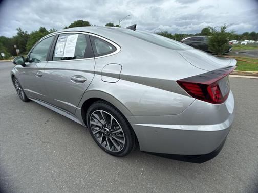 Shimmering Silver Pearl 2020 Hyundai SONATA Limited