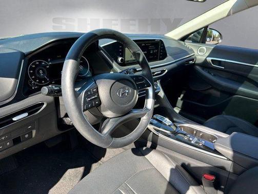 Shimmering Silver Pearl 2020 Hyundai SONATA Limited