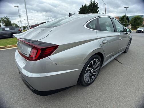 Shimmering Silver Pearl 2020 Hyundai SONATA Limited